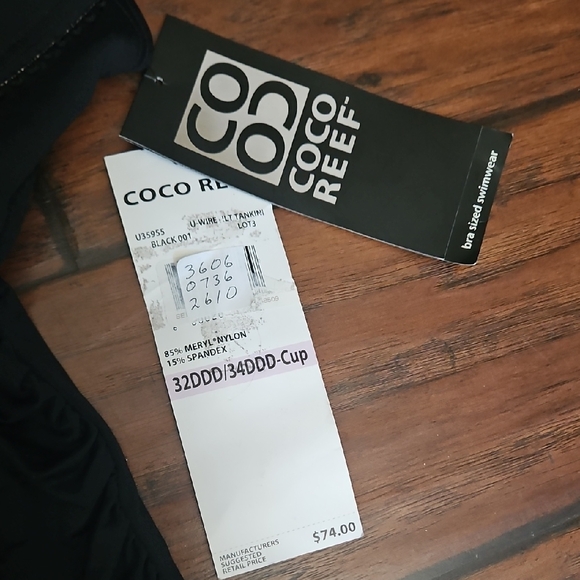 Elegant Black Women's Top - Picture 2 of 3